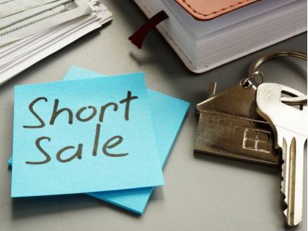 How a Lawyer Can Help with a Short Sale